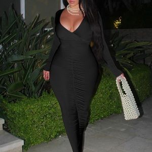 V Neck Ruched Bodycon dress, size M. Condition New, Very stretchy.